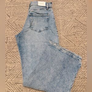 Express High Waisted Pleated Wide Leg Jeans. Size 0.